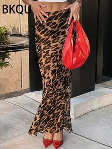 Bkqu 2024 chic léopard imprime longue jupe féminine fête sexy