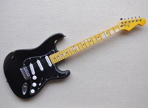 Zwart 6 strings elektrische gitaar met SSS-pickups, gele esdoorn fretboard, vintage stijl, kan worden aangepast