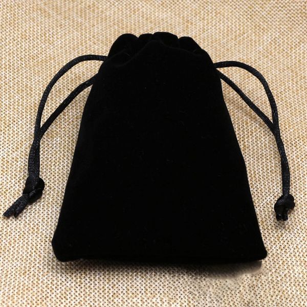 Negro 7 * 9 cm Bolsa de joyería de terciopelo Bolsas de regalo de Navidad Presente apto para joyería Collar Pulsera Pendiente Embalaje Bolsa de tela DH8385