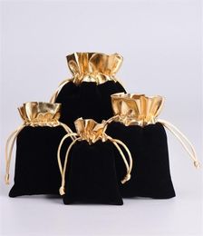 Zwart 7x9cm 9x12cm Velvet kralen Drawstring Pouches Sieraden Geschenktas Drawtringzakken voor bruiloft gunsten kralen 1018 Q21817094