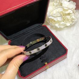 Bracelet en agate noire C Designer Classic Bracelet en or 18 carats Au 750 Or blanc Tailles 16-17 avec boîte214n
