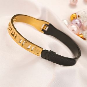 Zwart en goud bijpassende armband ontwerper sieraden gouden armband armbanden vrouwen Medusa hoofd sculptuur ontwerp titanium stalen armband verjaardagsfeestje cadeau aanbod