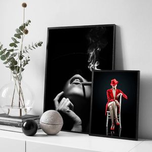 Black and White Sexy Nude Femmes Affiche Cigarett Wine Red Figure toile PEINTURES IMPREST