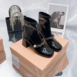 Botines negros Diseñadores Mujeres Liners Botas Fondo grueso Zapatos de lujo para mujer Zapatos de cuero de invierno
