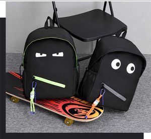 Bolsa negra Mochila pequeña Mochila Diseñador Gran capacidad Fashion Fashion Varias expresiones Bolsa de laptop Jóvenes Bolsa de viaje clásico Halloween 230816