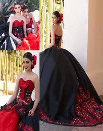 Robe de bal noire Quinceanera robes 2021 épaules dénudées volants doux 16 robes à lacets corset dos vestidos de quinceaneras4347128