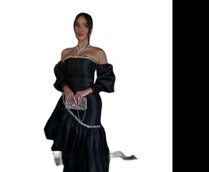 Perles noires robes de soirée sans bretelles drapées Satin asymétrique Dubai robes de soirée de bal longueur de plancher 2023