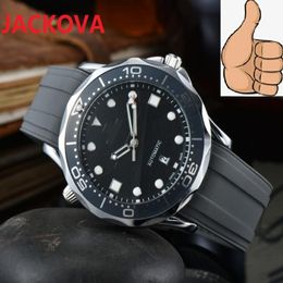 Black Blue Grey Rubber Silicone Quartz Stopwatch Watches 42 mm Big Date Président populaire Classic Highend Mens Military étanche Watch 300F