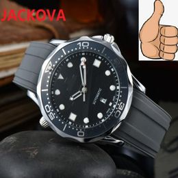 Black Blue Grey Rubber Silicone Quartz Stopwatch Watches 42mm Big Date Président populaire Classic Highend Mens Military étanche Watch 232d
