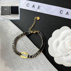 Zwarte boetiek bedelarmbanden Vintgae luxe kettingen armband doos verpakking mode meisje sieraden met klassiek merklogo ontwerper armband
