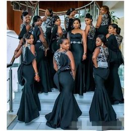 Zwarte bruidsmeisje kanten applique jurken sier 2021 kralen zeemeermin boog ruches mouwloze plus size op maat gemaakte Afrikaanse bruidsmeisje jurk