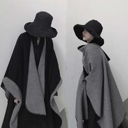 Black Bright Moon 22 Classic Color Cashmere comme Split Cape Cloak Literary Youth Fan Gai Couverture