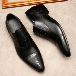Zwart bruin heren jurk schoenen handgemaakte comfortabele formele schoen voor man echt koeienhuid lederen bruiloft office brogue schoenen mannen