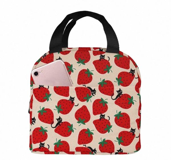 Chat noir sur sac à lunch à la fraise rouge pour les femmes girls enfants isolé pochette de pique-nique thermal bento sac mignon sac à lunch caméra p6ys #