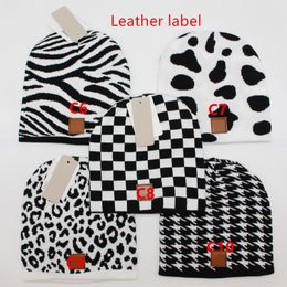 Gorro negro a cuadros para mujer, gorro para el frío con estampado de leopardo para parejas, baile callejero, Hip Hop, gorro de lana cálido a la moda para hombres y mujeres