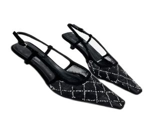Black Clear Crystal Diamond Femmes habillé chaussures sandales Designer Slides Party Mariage Shoe avec Box5589931