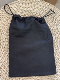 Zwarte doek stofzak mode verpakking tas 24x18cm pakket string tas voor sieraden accessoires sokken sundries case wit Gedrukt opbergkoffer