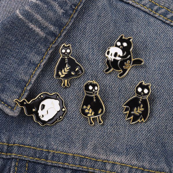 Couleur noire Halloween jour émail broches broche pour femmes mode robe manteau chemise Demin métal drôle broche broches badges promotion cadeau 2021 nouveau design