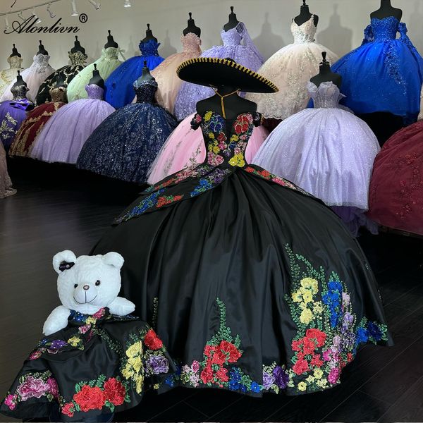 Couleur noire des manches d'épaule Sweetheart Ball Robe quinceanera robes perles perles Petal Power Appliques Tiered Train Evening Fête Pageant Robes d'anniversaire