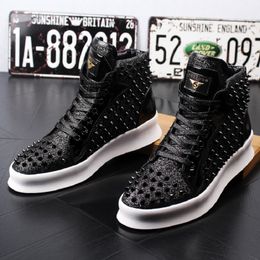 Zwart designer heren laarzen banket prom jurk afdrukken klinknagel schoen plat platform sneaker casual boot zapatos de hombre a25 8819