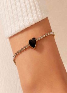 Black Dropper Love Singlelayer Bracelet Simple Fashion Metal Metal Geometric Diamond Hand Decoration Femme039S Crystal Ornaments9959255