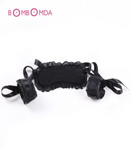 Máscara de ojos negra Puños de mano Anillo de cuello sexy Juego para adultos Herramientas de bondage para parejas Mujeres SM Esclavo erótico Juguete sexual Juguetes sexuales de encaje Bondage S5827833