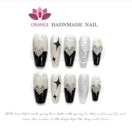 Zwarte neppers op nagels Volledige dekking Ballerina Koreaanse handgemaakte manicure Hartdecoratie Nail Art Draagbare kunstmatige nageltips 240127