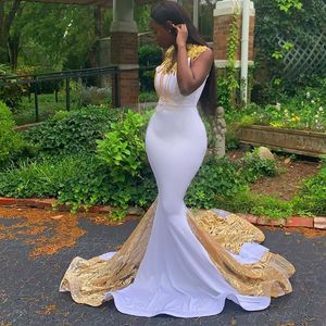 Black Girl Mermaid Prom Dresses met Lovertjes Wit Kralen V-hals Plus Size Avondjurk Afrikaanse Formele Wear Contrast Color Party Gewaden De Soirée Ceremonie Wear 2022