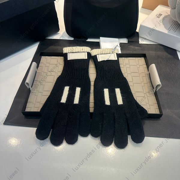 Guantes negros Diseñador Mujer Guante de punto de lujo Moda Invierno Señoras Mitones de cachemira Cálido en otoño e invierno Clásico Hombres simples