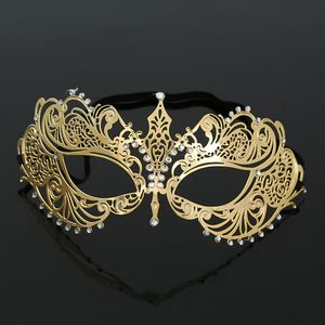 Zwart Goud Schedel Metalen Masker Halloween Strass Half Gezicht Venetiaanse Maskerade Mannen Wit Vrouwen Party Masker Halloween Props