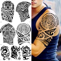 Zwarte Goud Tiki Totem Koe Tijdelijke Tatoeages Voor Mannen Volwassenen Realistische Doorn Tattoo Sticker Arm Been Waterdicht Tatoos Maori