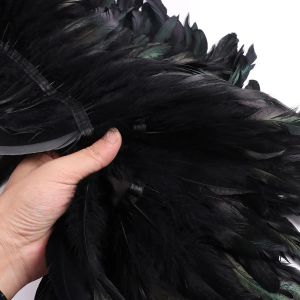 Black Gothic Victorian Natural Feather Cape Shawl a volé Poncho avec un collier de cou pour Halloween Cosplay Rave Party Costume