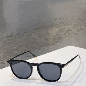 Zwart grijze rook plastic zonnebrillen voor mannen 5608 glazen zomerglazen zonnebril ontwerpers zonnebril zonnebril sonnenbrille zonnedinten uv400 brillen met de doos