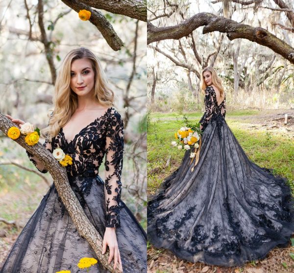 Vestidos de novia góticos de encaje negro con mangas largas Cuello en V profundo sexy Espalda baja Mujeres Vestidos de novia boho de país no blanco