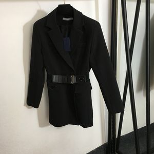 Zwarte revershals bovenkleding Vrouwelijke casual vest jas tailleriem Designer jassen Trendy elegante charme bovenkleding
