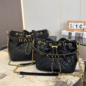 Noir grande capacité femmes sac à bandoulière en cuir diamant treillis matelassé luxe sac à main or matériel lettrage bandoulière sac de créateur valise 22 27 CM