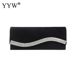 Black Long soir Clutch Purse Femmes Sac Box Box Sac Party Pleat Clutches Portefeuille Mélanges Sacs de bandoulière Soft Surface Night 240315