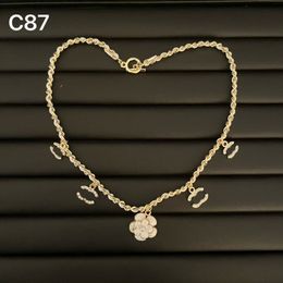 Zwarte Luxe Designer Kettingen 925 Zilveren Kristal Brief Hanger Ketting Jonge Stijl Mode-sieraden Vrouwen Liefde Gift 18 K Gouden Ketting