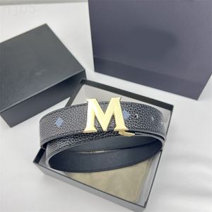 Ceintures en cuir noir m pour femmes designer cinturones boucle de lettre plaquée or ceinture pour hommes en cuir couleur unie mode ceintures de luxe pratiques affaires C23