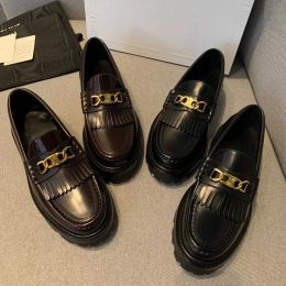 Zwarte MARGARET Schoenen Triomphe Gouden Ketting Omzoomde Loafers Echt Kalfsleer Instappers Dames Luxe Ontwerpers Platte Jurk Schoen Dames Hoge Kwaliteit