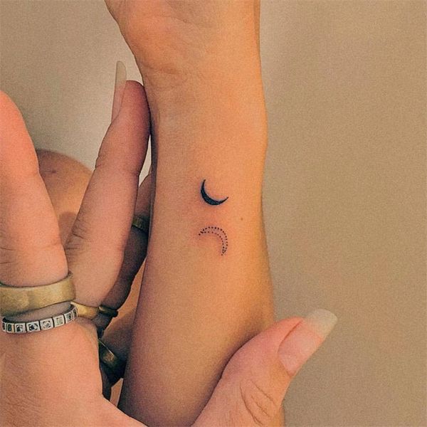 Noir lune petits autocollants de tatouage temporaires pour doigt hommes femmes faux tatouages étanche Tatuajes Temporales Tatoos Art corporel