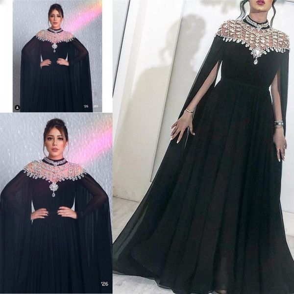 Robes de soirée musulmanes noires 2020 col haut Caped cristaux en mousseline de soie Dubaï Kftan saoudien arabe robe de soirée formelle longue robe de bal
