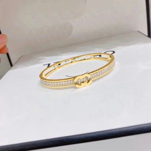 Black New Brand Charm Love Gold plaqué Summer Voyage Gift Romantic Gift Bracelet Bijoux imperméable de haute qualité