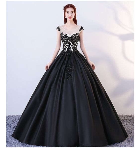 Robe de bal noire nue robes de mariée gothiques dentelle perlée corset en satin robes de mariée non blanches avec couleur robe de mariée colorée sur mesure