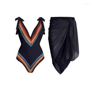 Black One Piece Swimsuit pour les femmes Colorful Line Decoration Design Mailweswear Deep-V Neck Tie Monokini Summer Beachwear