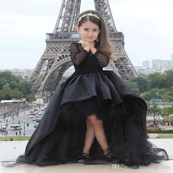 Robes de reconstitution historique noires pour les petites filles à manches longues salut bas robes de demoiselle d'honneur enfants robes de bal d'anniversaire25165156254i