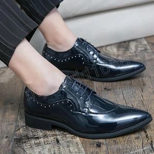 Chaussures en cuir verni noir Chaussures habillées Derby pour hommes pour hommes Chaussure De Luxe Scarpe