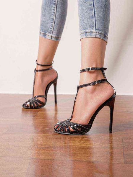 Sandalias de tacón alto de charol negro para mujer, sandalias de punta redonda con correa en el tobillo, zapatos de moda de verano para mujer de talla grande para mujer G220425