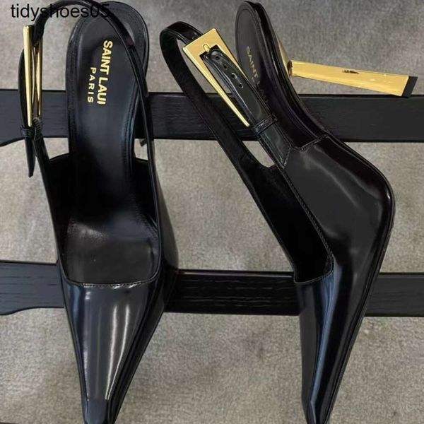 Talons hauts pointus noirs yality talons fins pour femmes 2023 nouveau style élégant et sophistiqué en cuir verni chaussures simples sexy sandales françaises