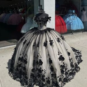 Black Quinceanera jurken Princess Sweet 16 jaar meisjes verjaardagsfeestjurken met appliques flowef Vestidos 15 de quinceanera